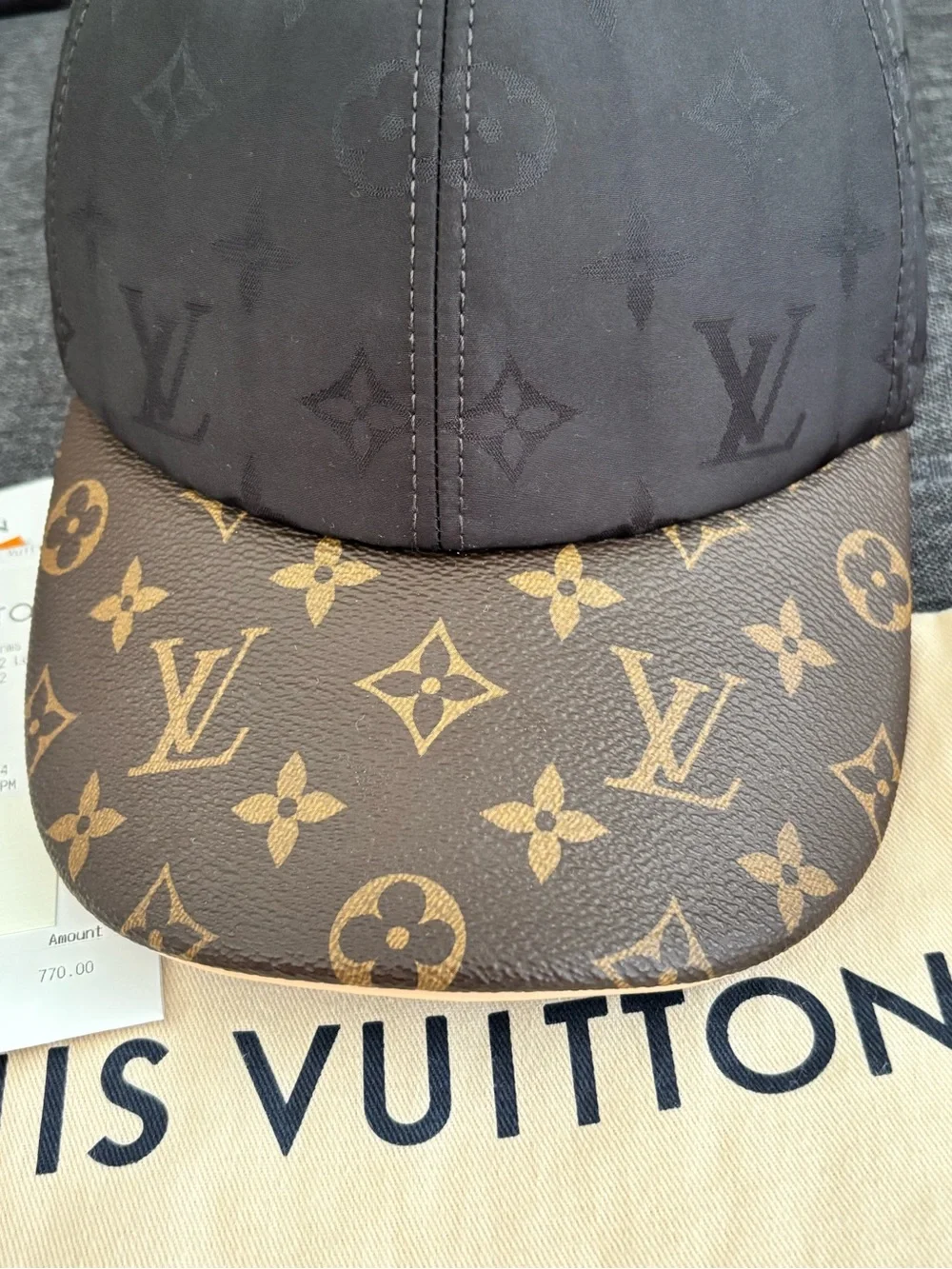 Louis Vuitton Get Ready Black Monogram Cap Large Preloved.